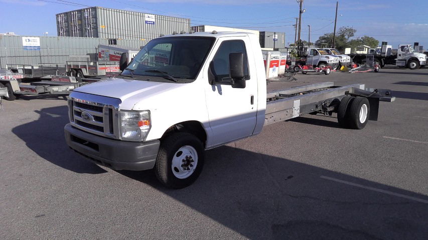 Used 2011 20 ' Cab and Chassis for sale