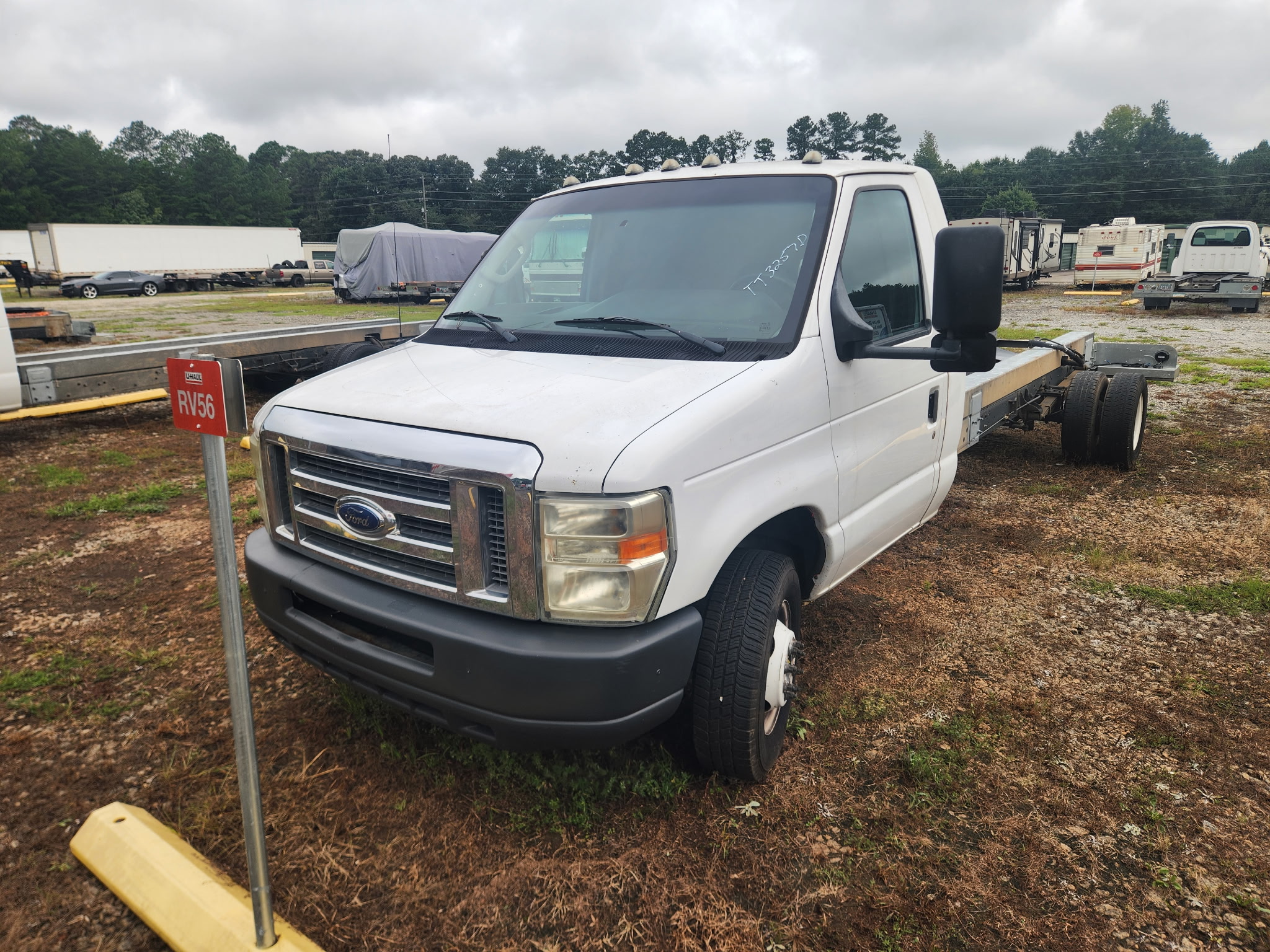 Used 2011 20 ' Cab and Chassis for sale