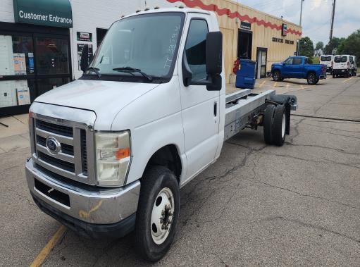 Used 2011 20 ' Cab and Chassis for sale