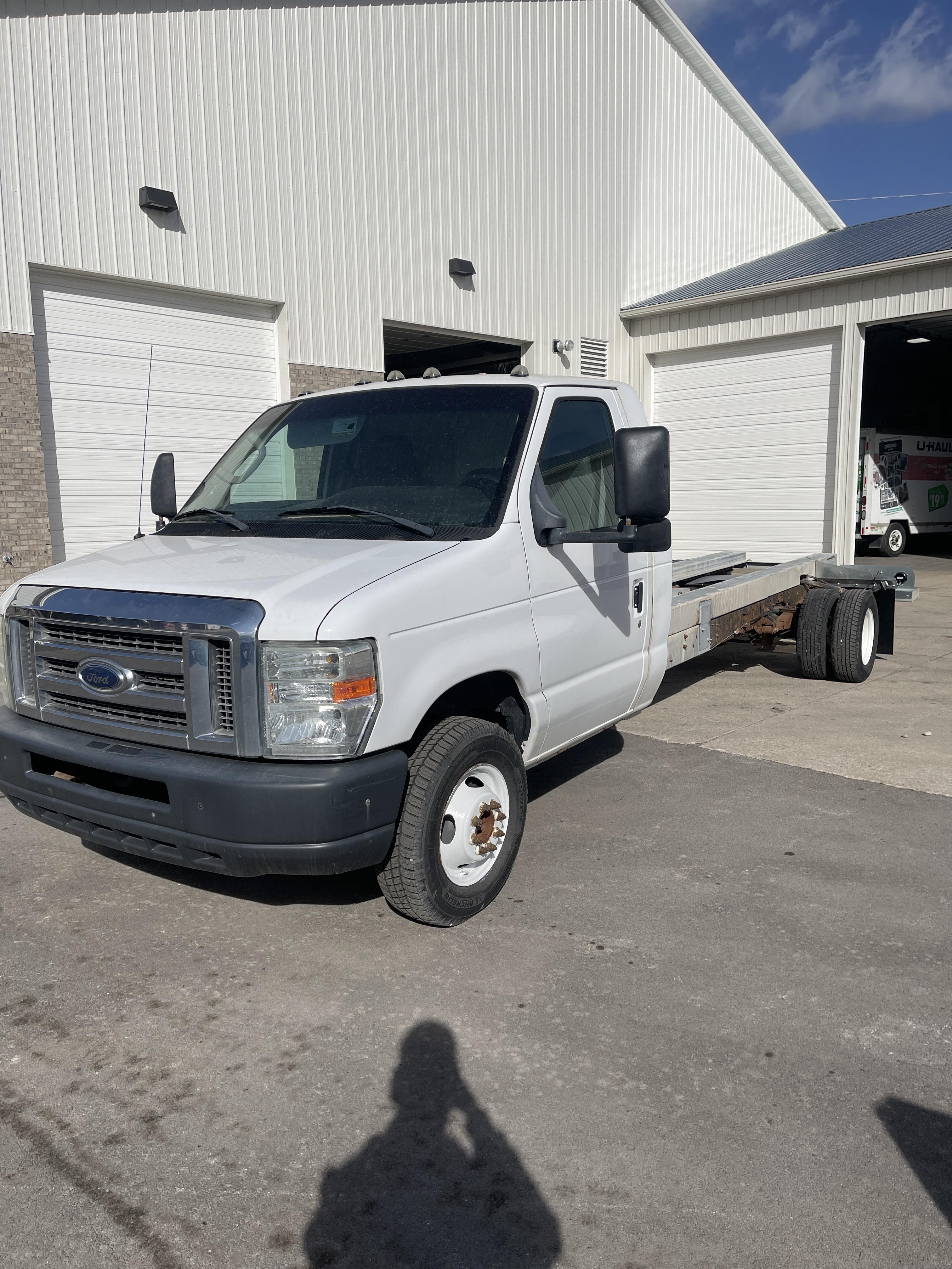 Used 2011 20 ' Cab and Chassis for sale