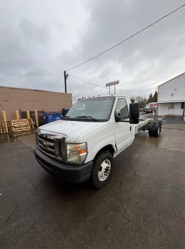 Used 2011 20 ' Cab and Chassis for sale