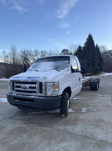 Used 2011 20 ' Cab and Chassis for sale