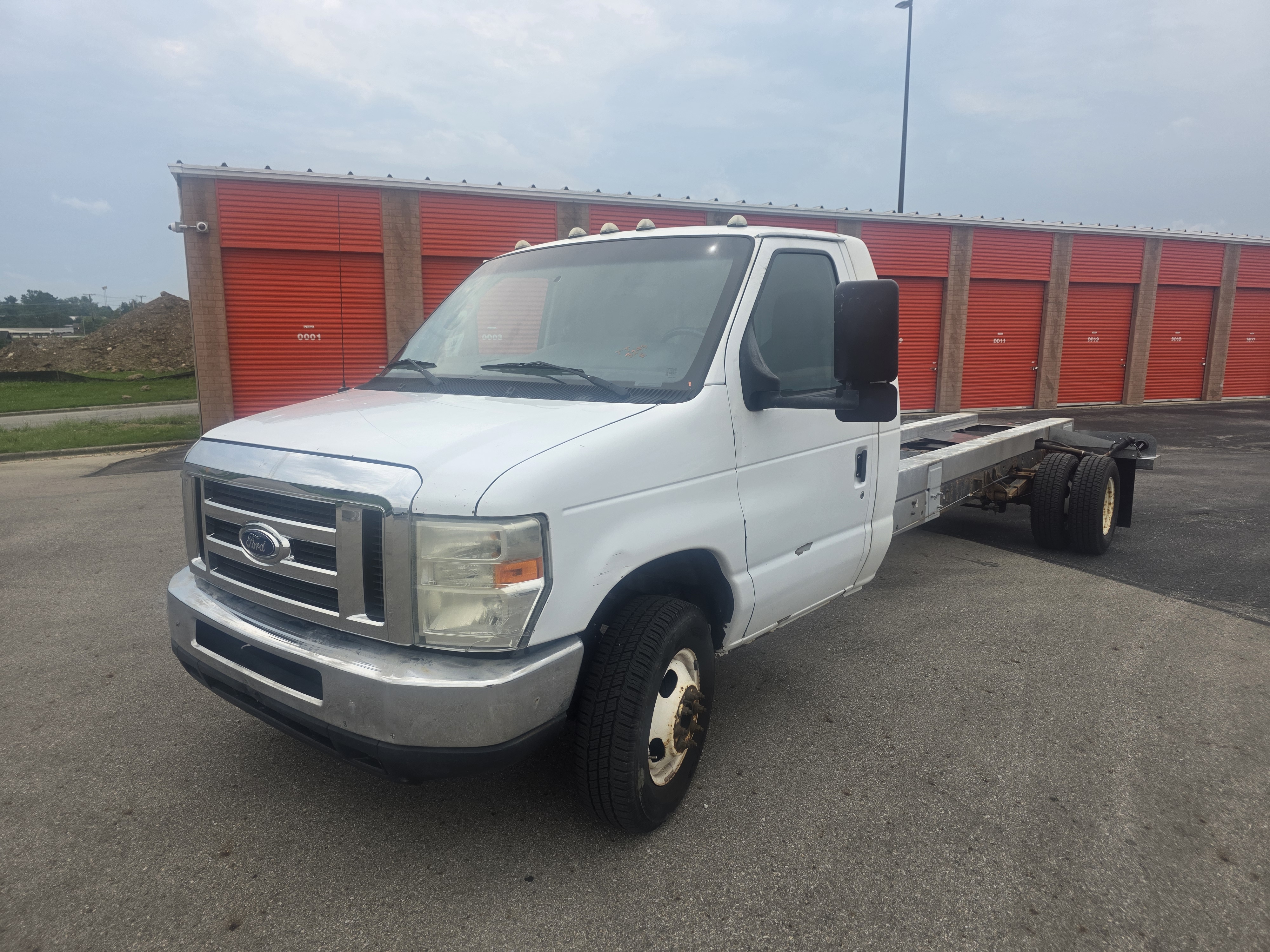 Used 2012 20 ' Cab and Chassis for sale