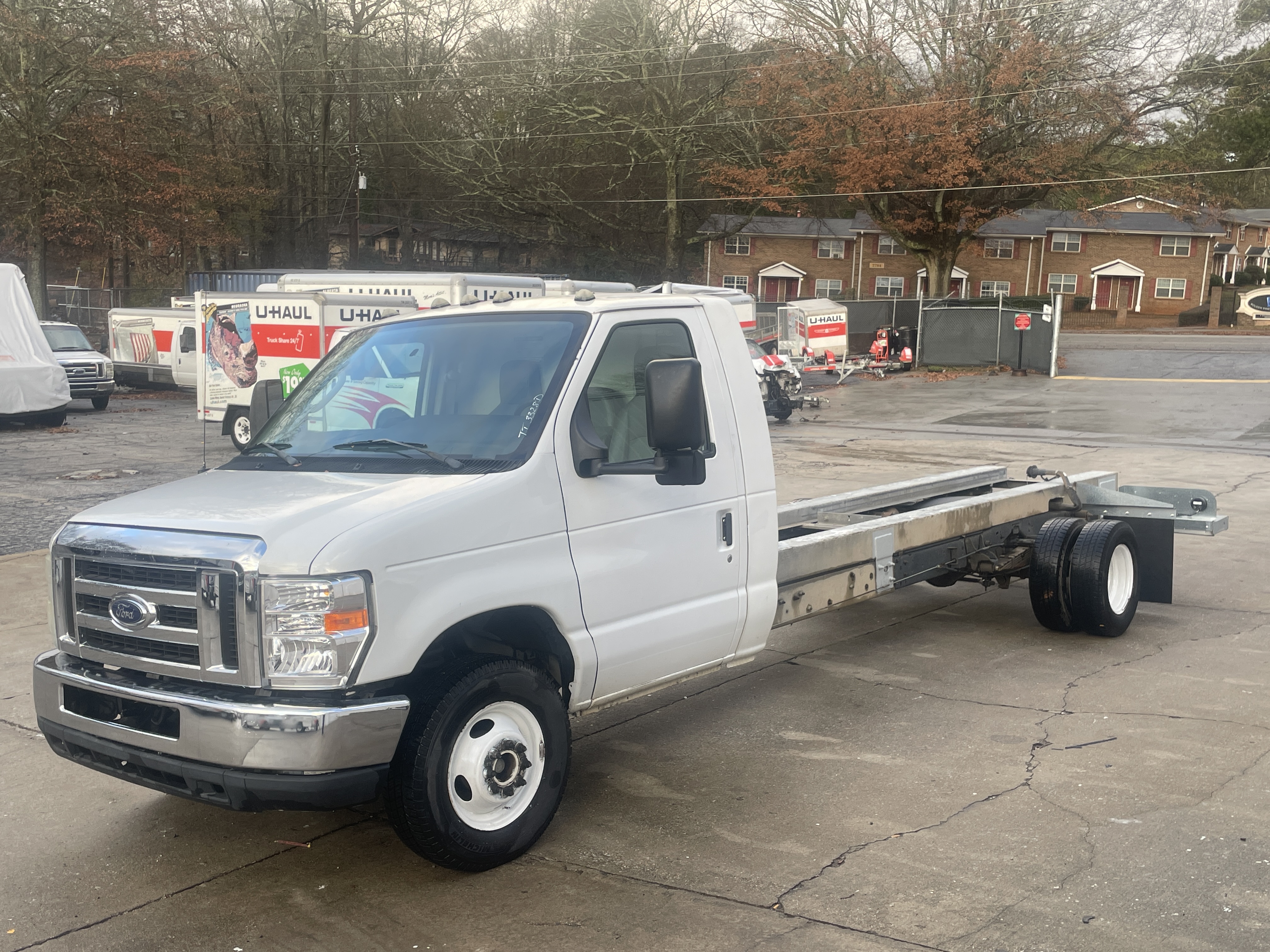 Used 2011 20 ' Cab and Chassis for sale