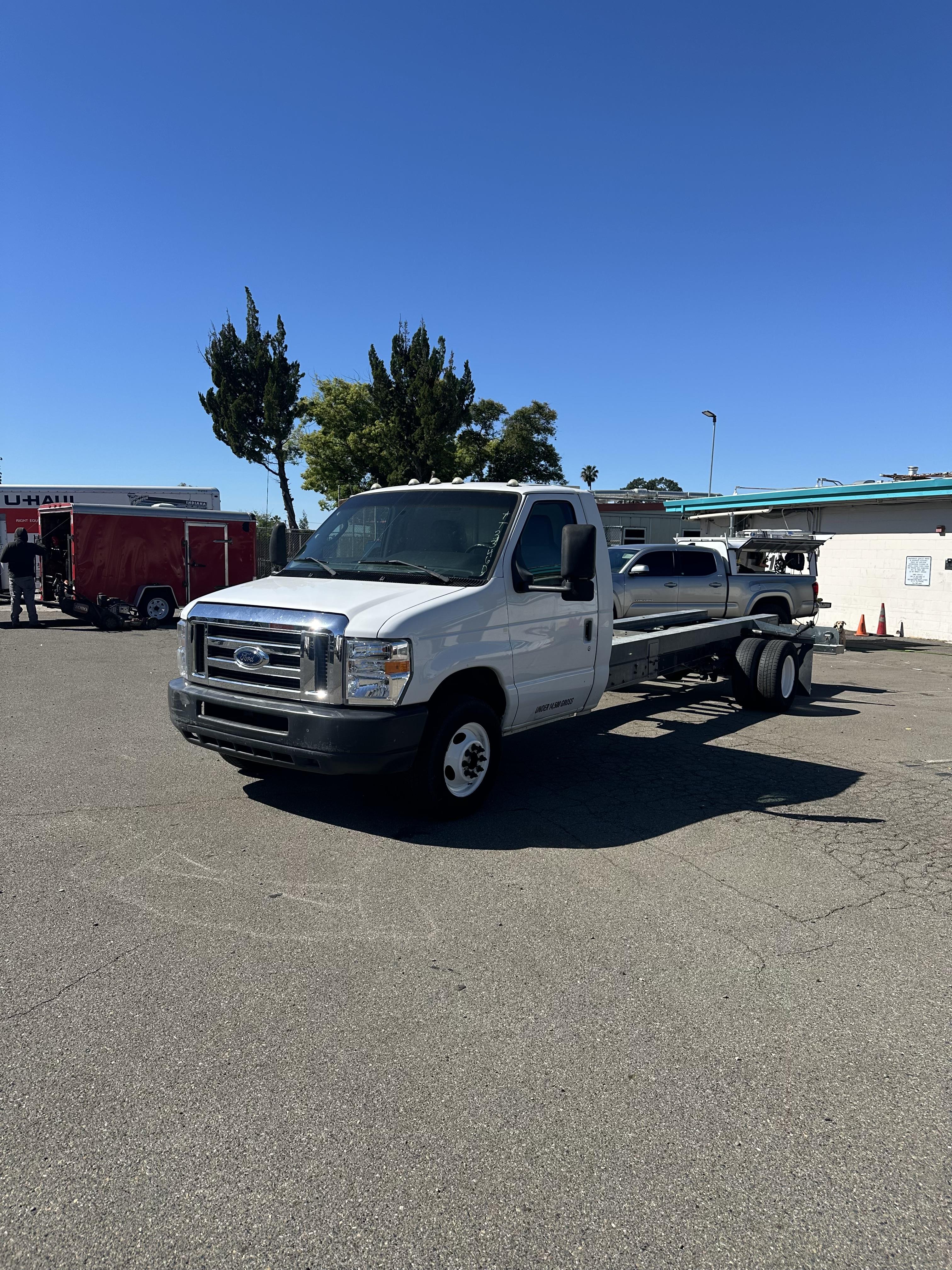 Used 2011 20 ' Cab and Chassis for sale