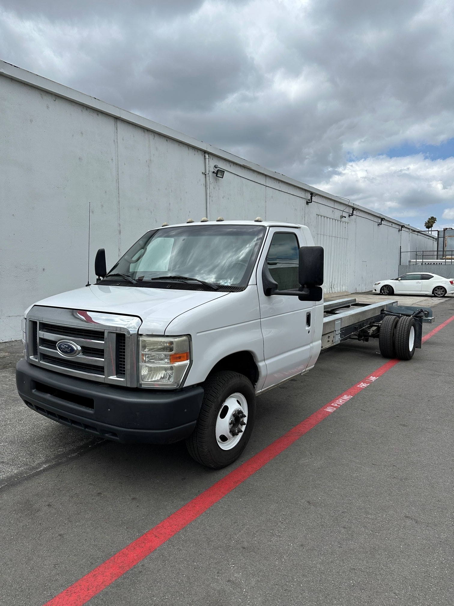 Used 2012 20 ' Cab and Chassis for sale