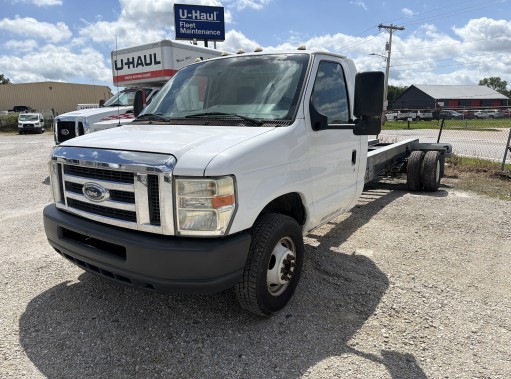 Used 2011 20 ' Cab and Chassis for sale