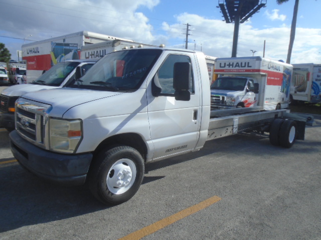 Used 2012 20 ' Cab and Chassis for sale