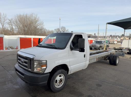 Used 2011 20 ' Cab and Chassis for sale