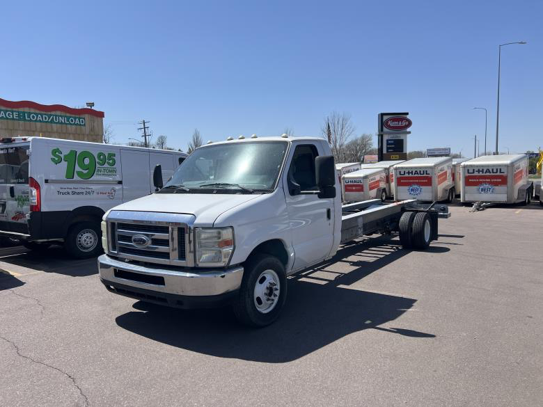 Used 2011 20 ' Cab and Chassis for sale