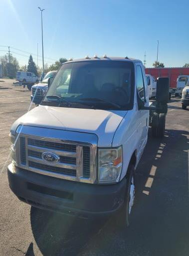 Used 2011 20 ' Cab and Chassis for sale
