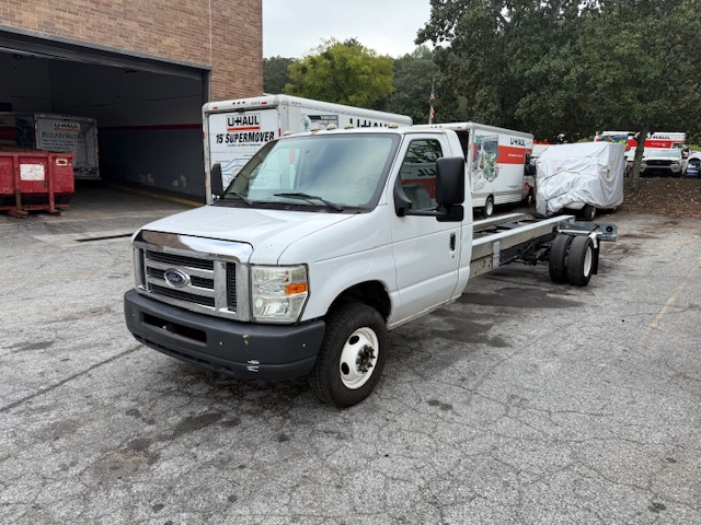 Used 2012 20 ' Cab and Chassis for sale