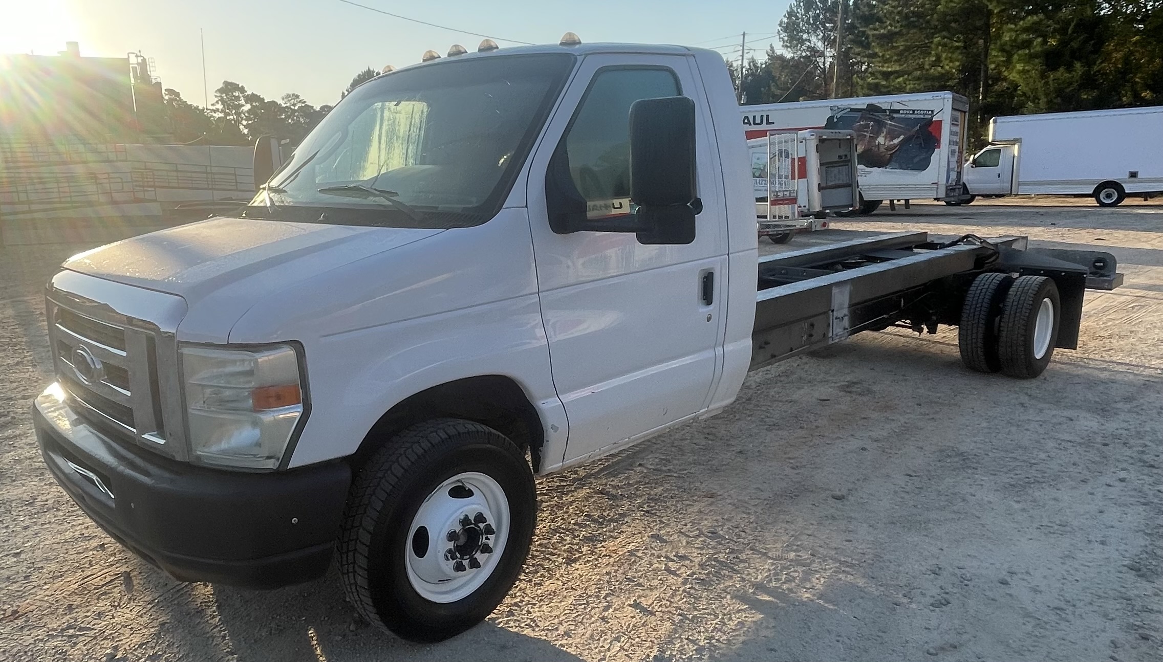 Used 2011 20 ' Cab and Chassis for sale