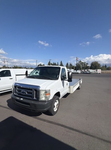 Used 2011 20 ' Cab and Chassis for sale
