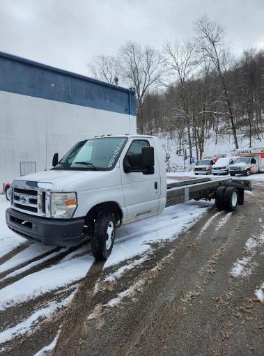 Used 2011 20 ' Cab and Chassis for sale