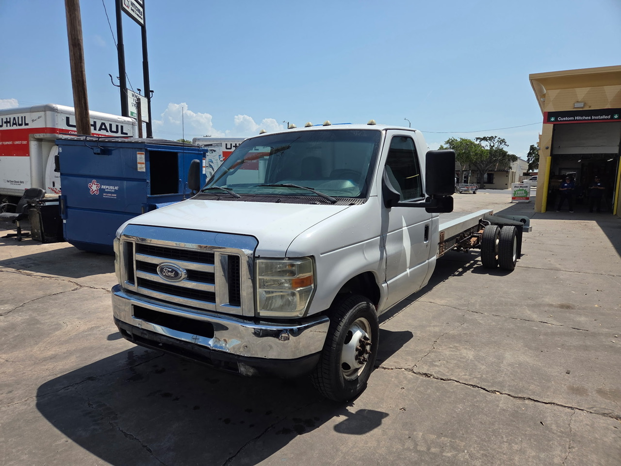 Used 2011 20 ' Cab and Chassis for sale