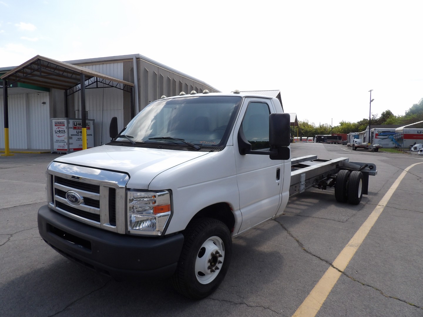 Used 2012 20 ' Cab and Chassis for sale