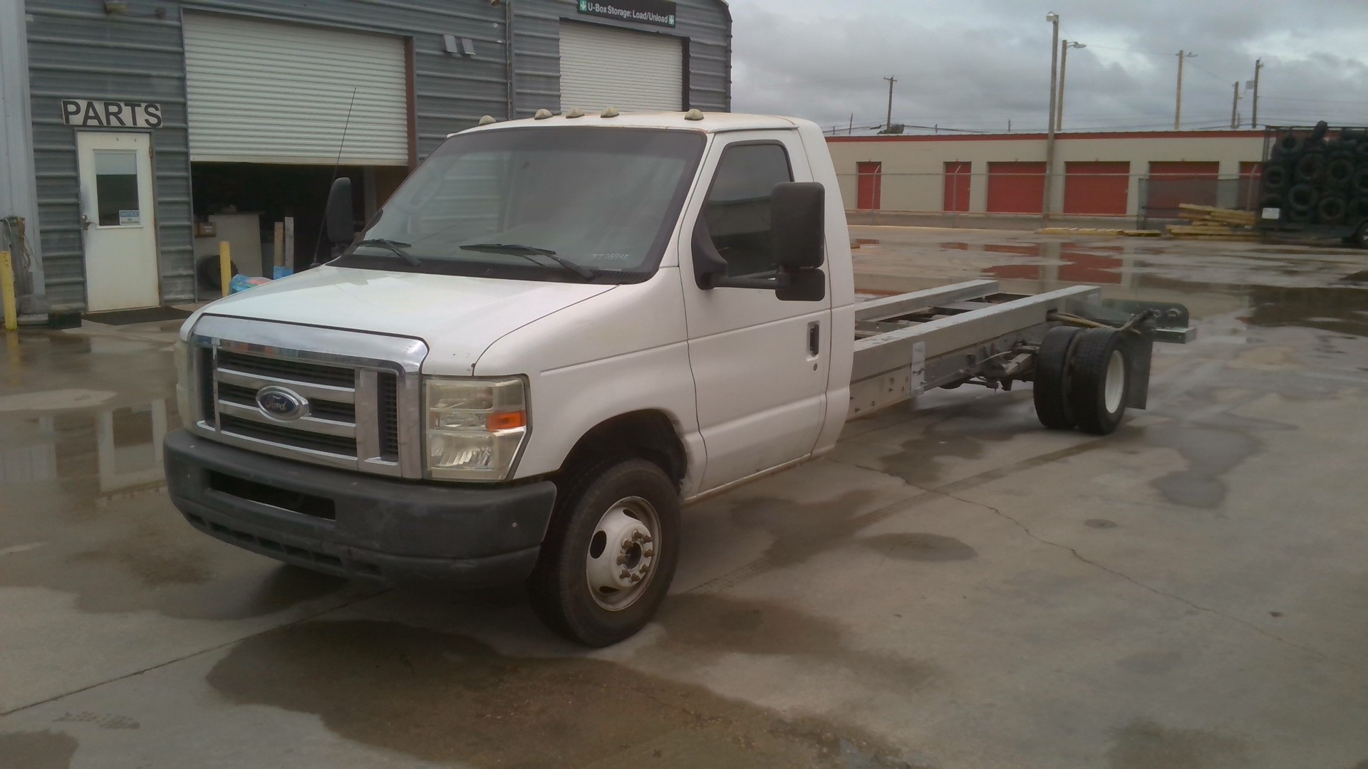Used 2012 20 ' Cab and Chassis for sale