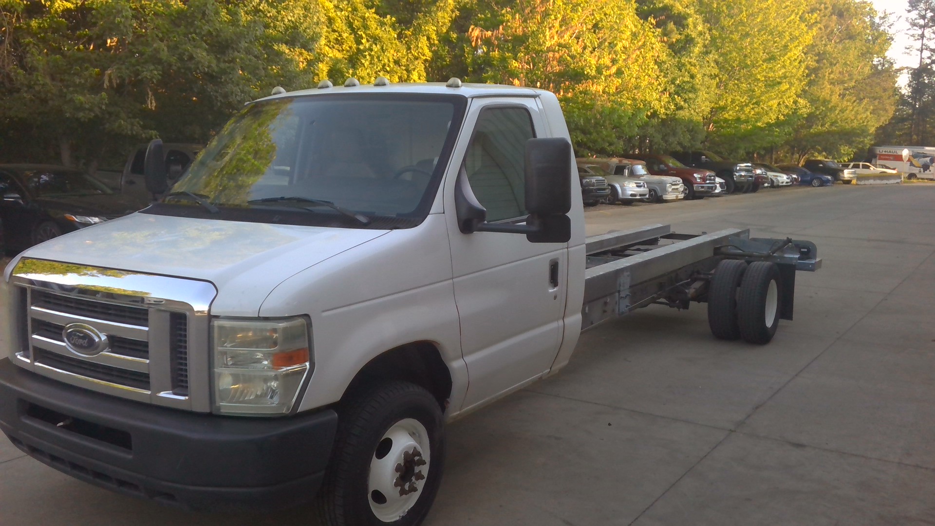 Used 2011 20 ' Cab and Chassis for sale