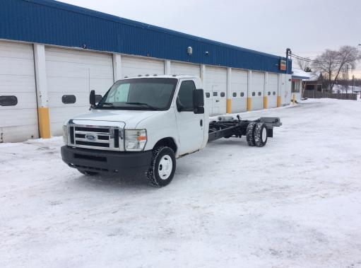 Used 2011 20 ' Cab and Chassis for sale