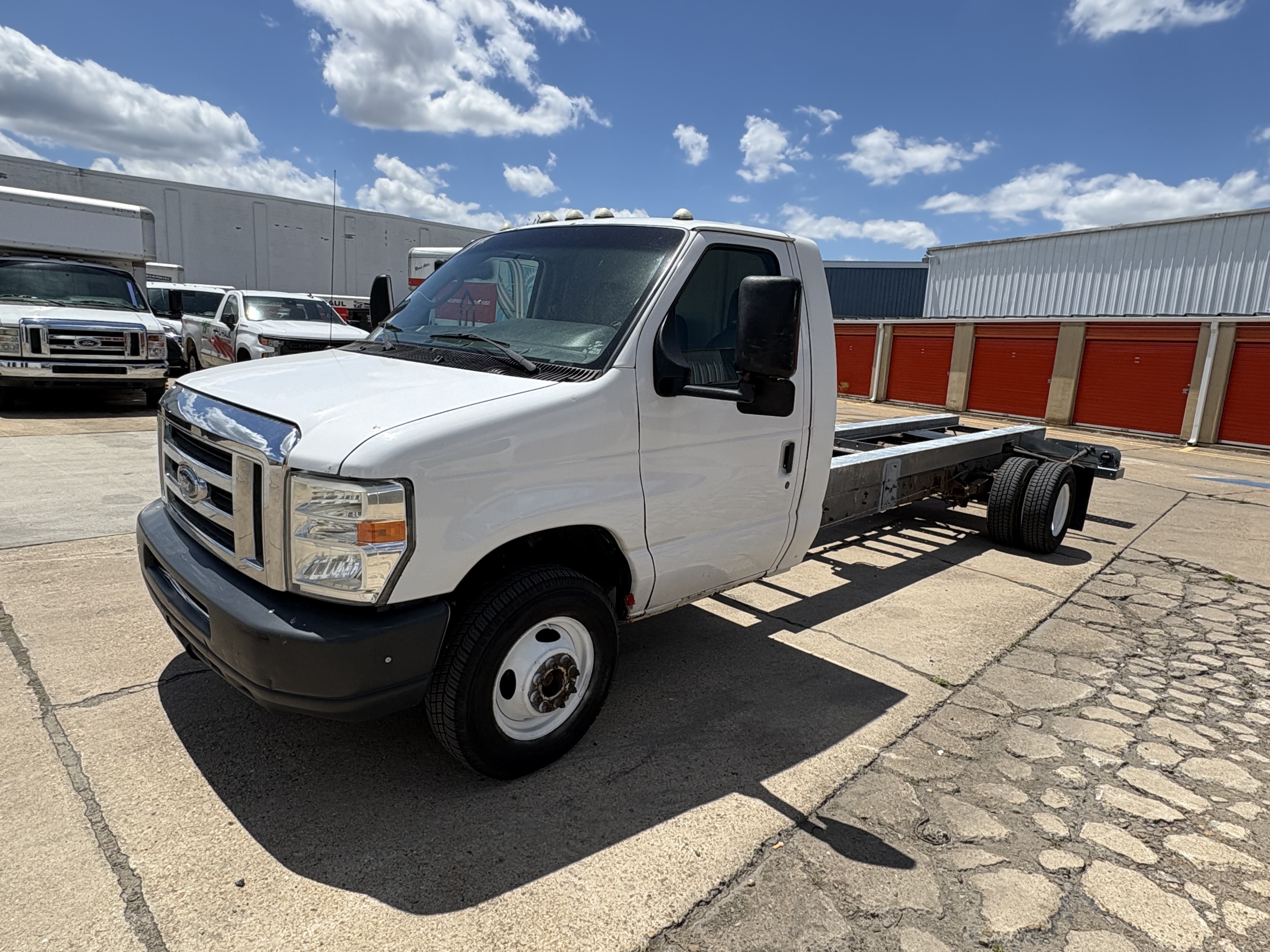 Used 2012 20 ' Cab and Chassis for sale