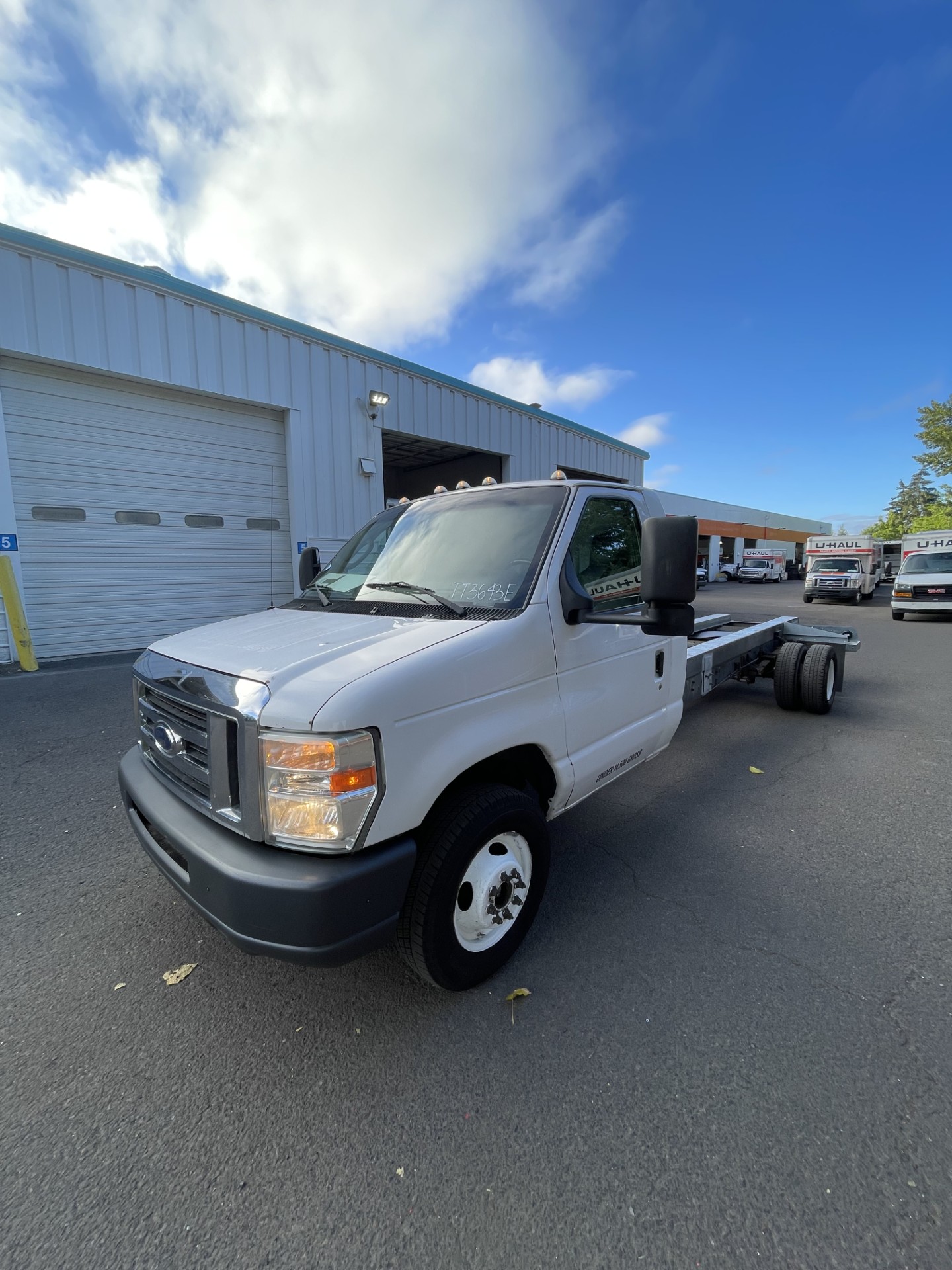 Used 2012 20 ' Cab and Chassis for sale