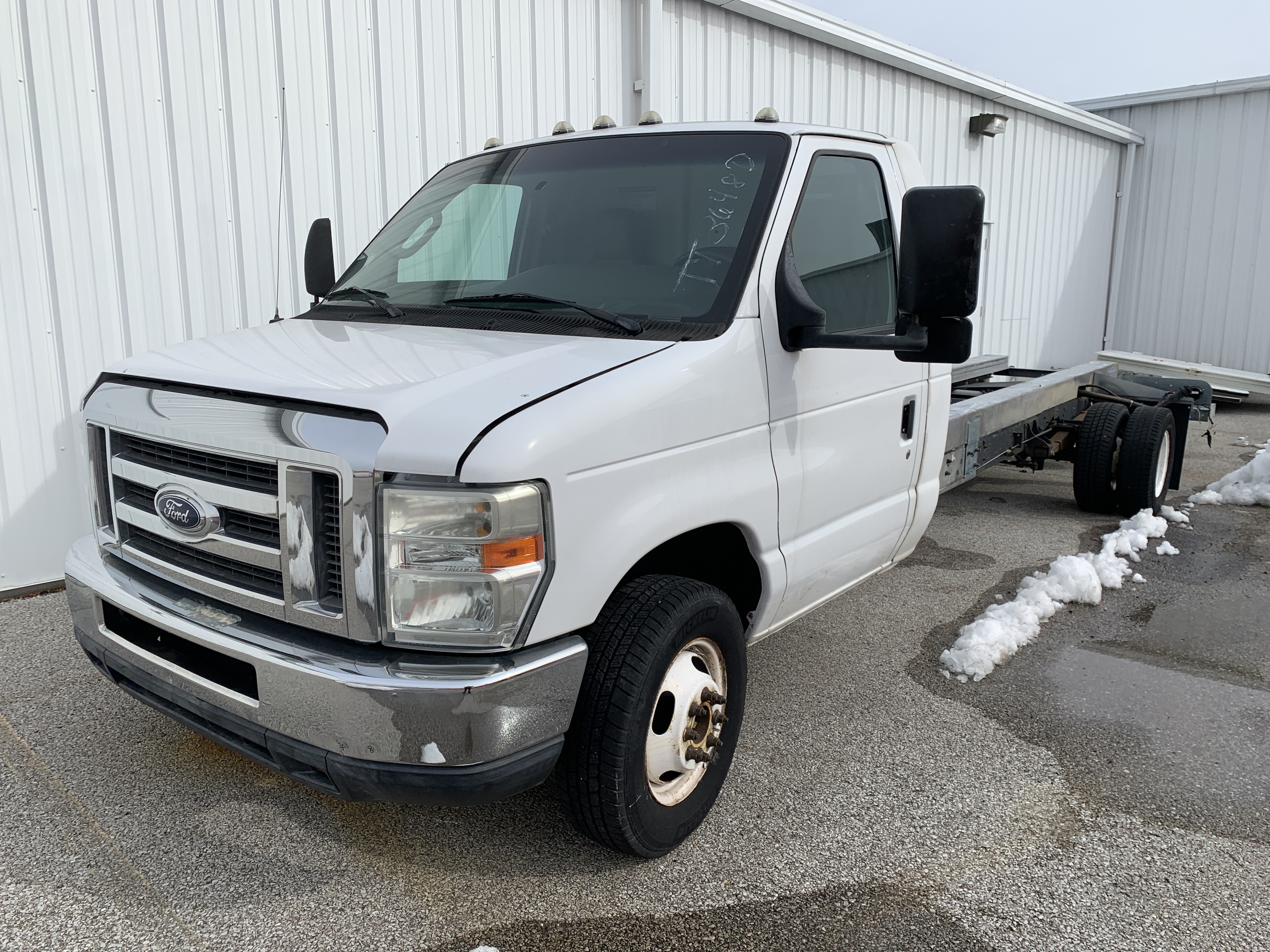 Used 2011 20 ' Cab and Chassis for sale