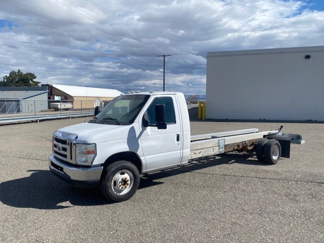 Used 2011 20 ' Cab and Chassis for sale