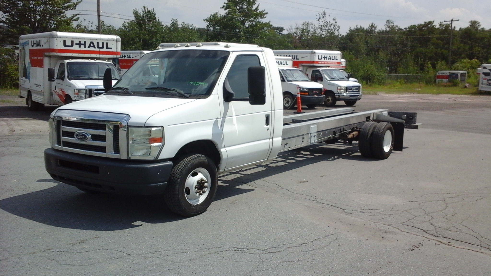 Used 2011 20 ' Cab and Chassis for sale