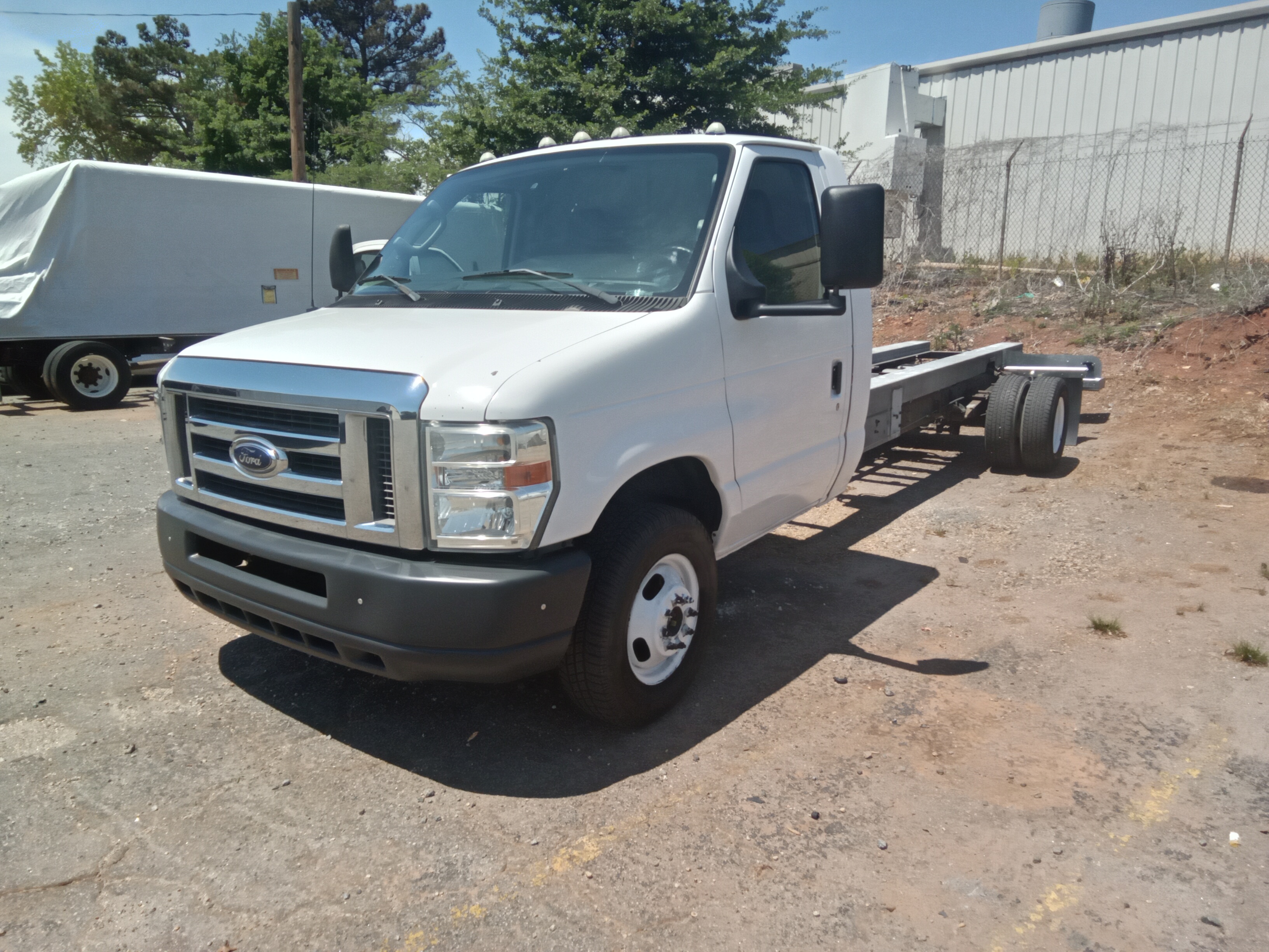 Used 2011 20 ' Cab and Chassis for sale