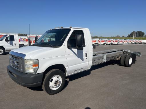 Used 2011 20 ' Cab and Chassis for sale
