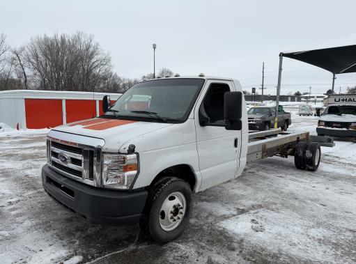 Used 2011 20 ' Cab and Chassis for sale