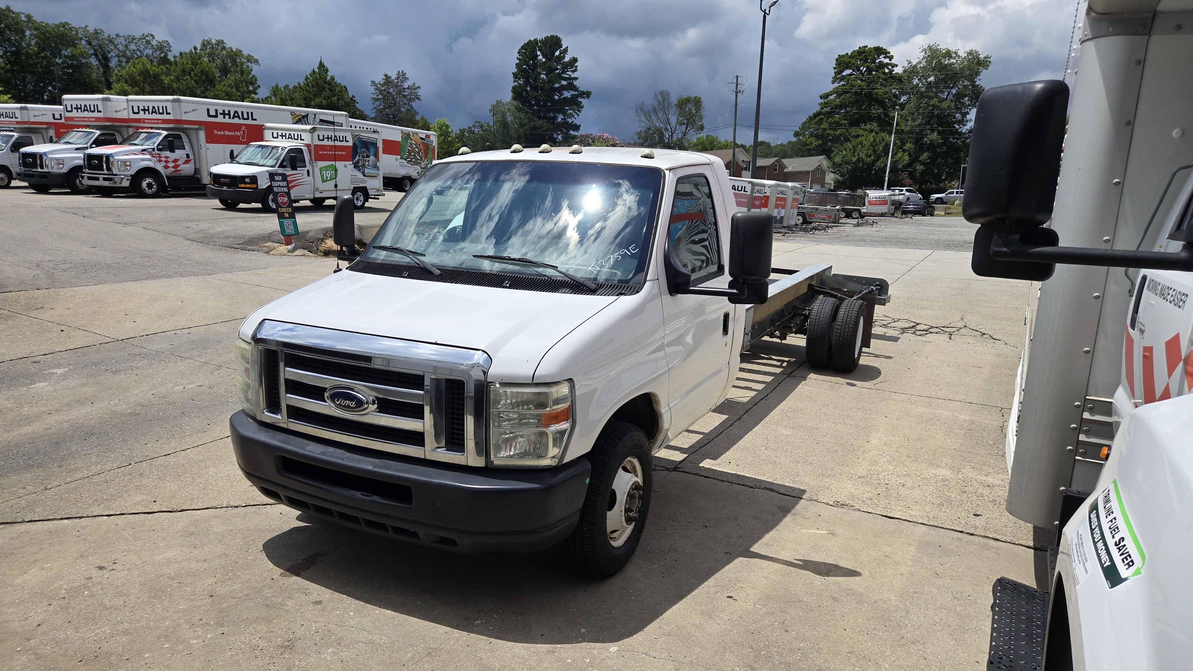 Used 2012 20 ' Cab and Chassis for sale