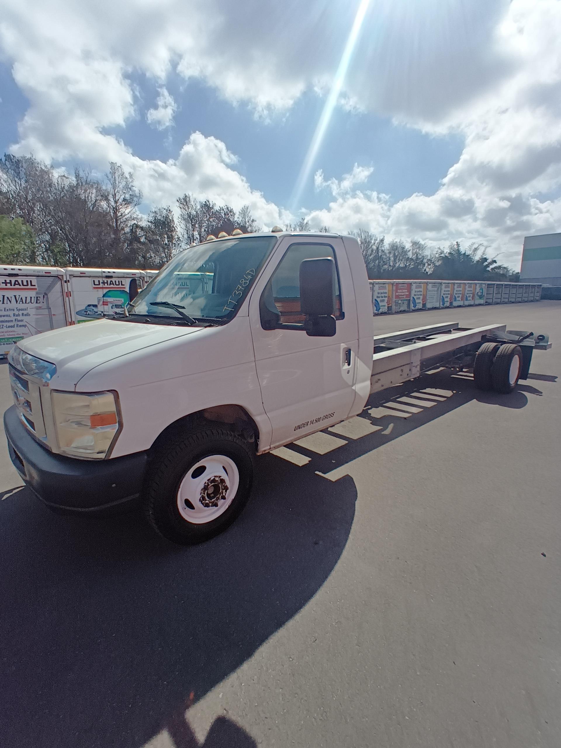 Used 2011 20 ' Cab and Chassis for sale
