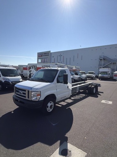 Used 2012 20 ' Cab and Chassis for sale