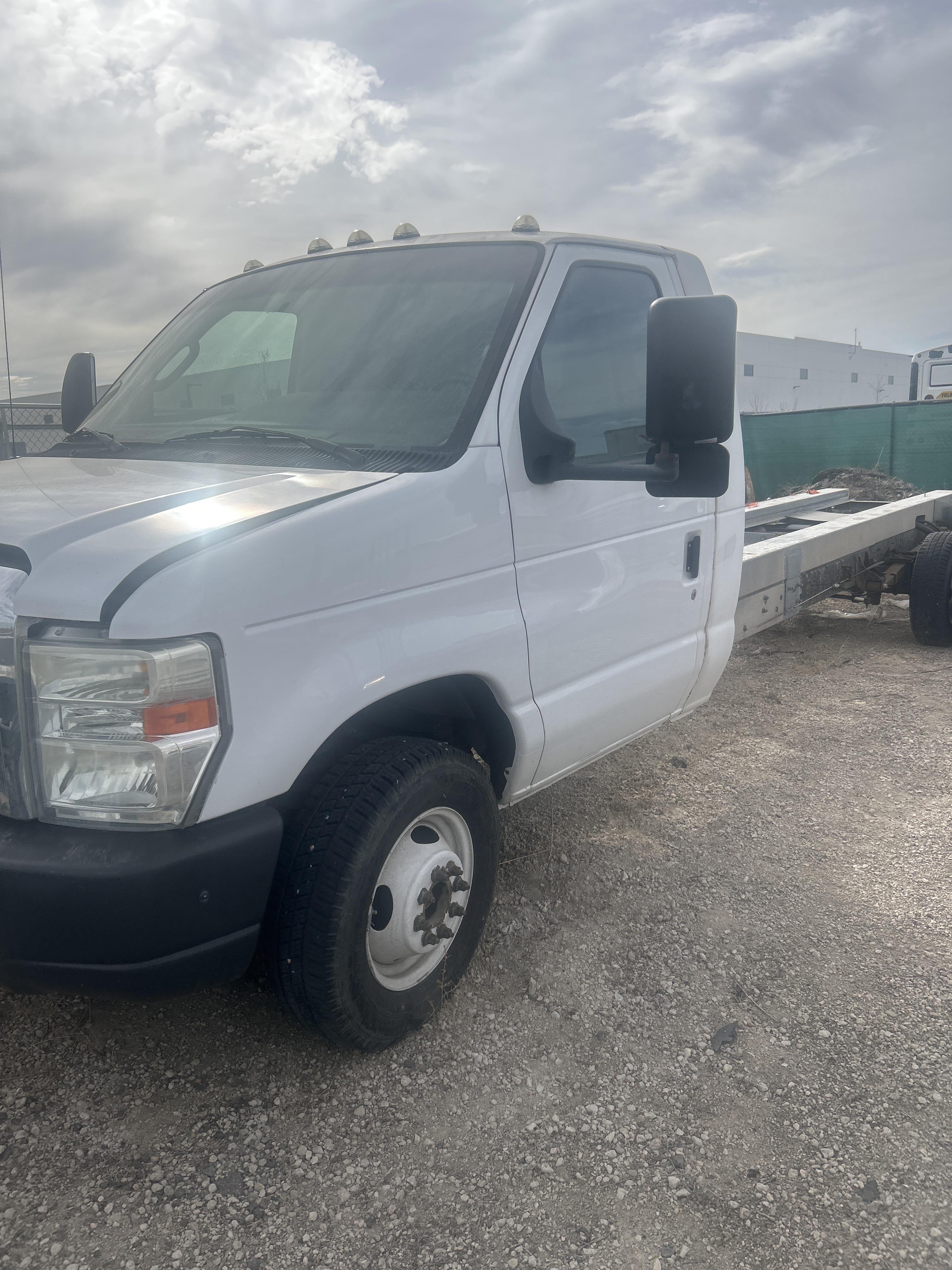 Used 2011 20 ' Cab and Chassis for sale