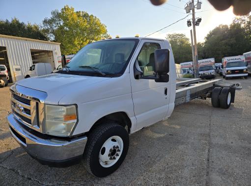 Used 2011 20 ' Cab and Chassis for sale