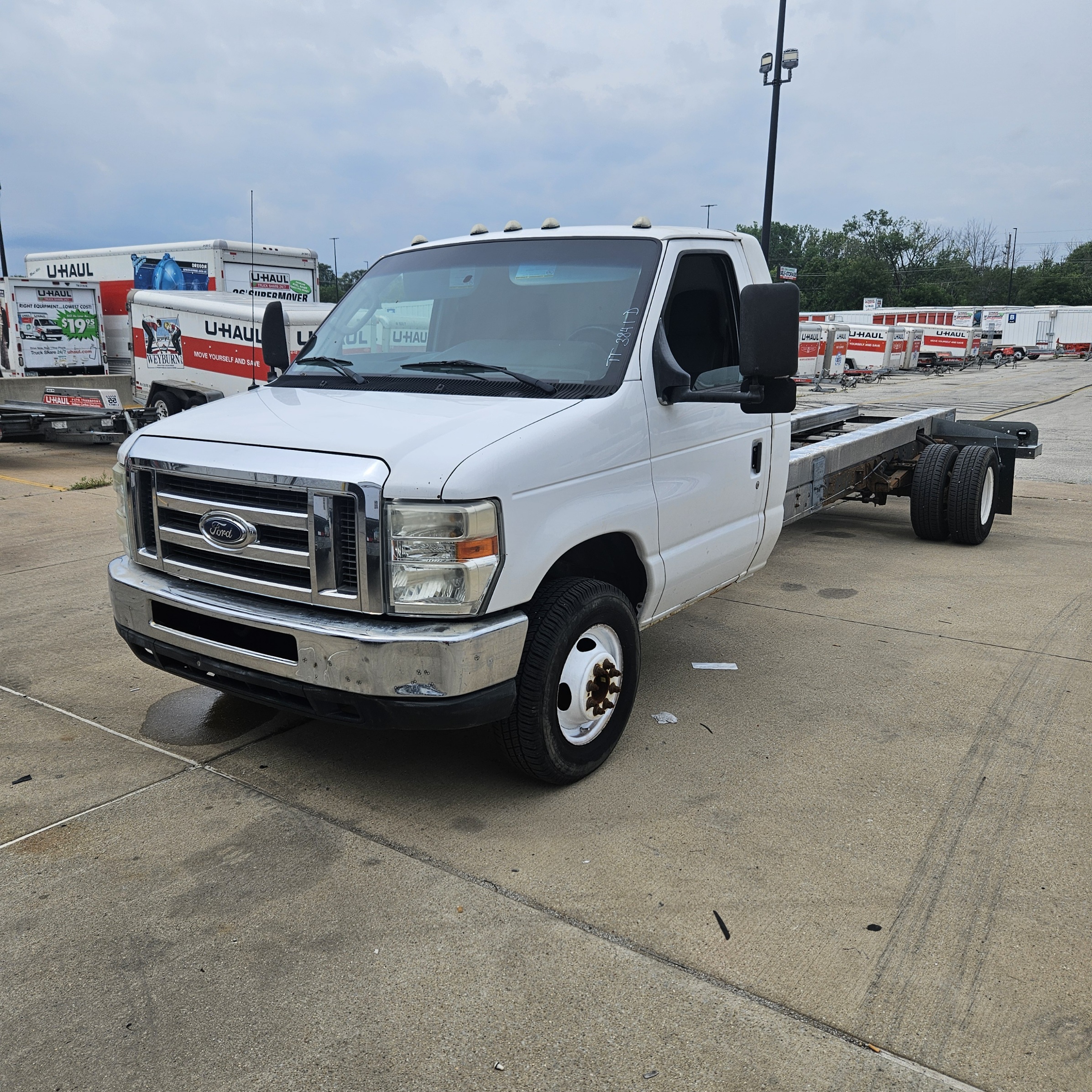 Used 2011 20 ' Cab and Chassis for sale