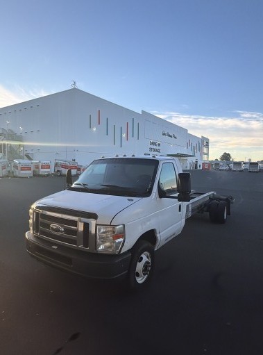Used 2012 20 ' Cab and Chassis for sale