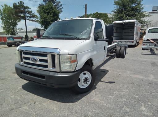 Used 2011 20 ' Cab and Chassis for sale
