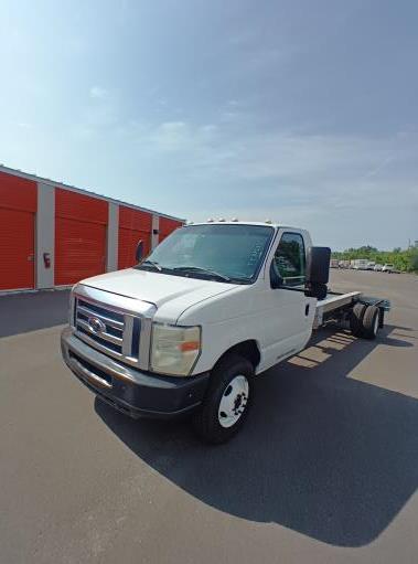 Used 2011 20 ' Cab and Chassis for sale