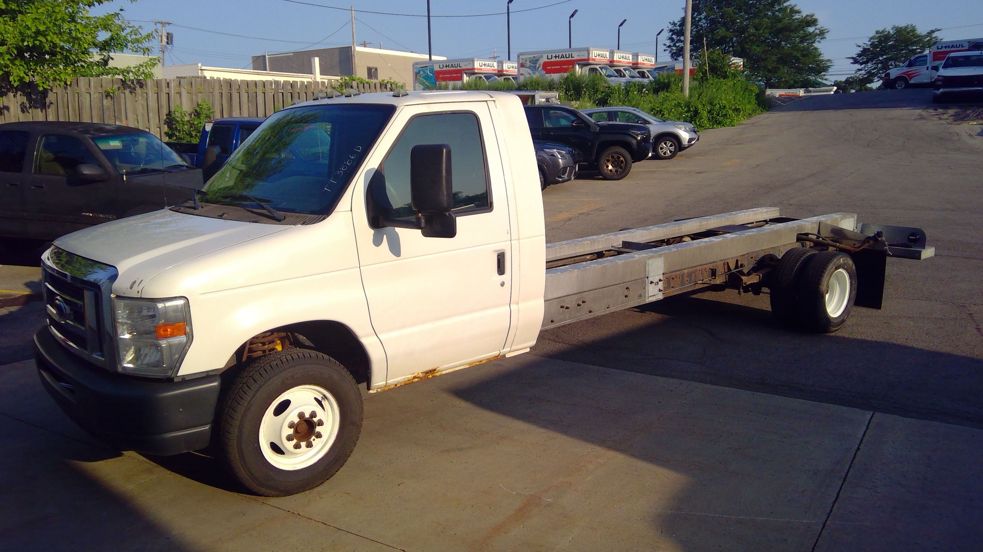 Used 2011 20 ' Cab and Chassis for sale
