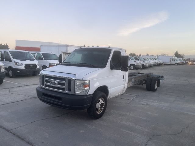 Used 2012 20 ' Cab and Chassis for sale