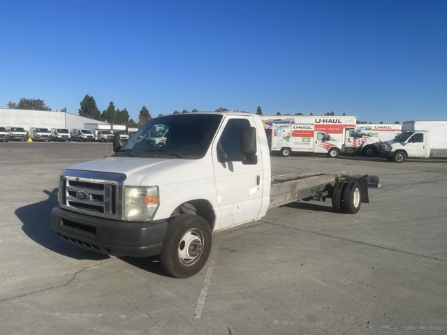 Used 2011 20 ' Cab and Chassis for sale