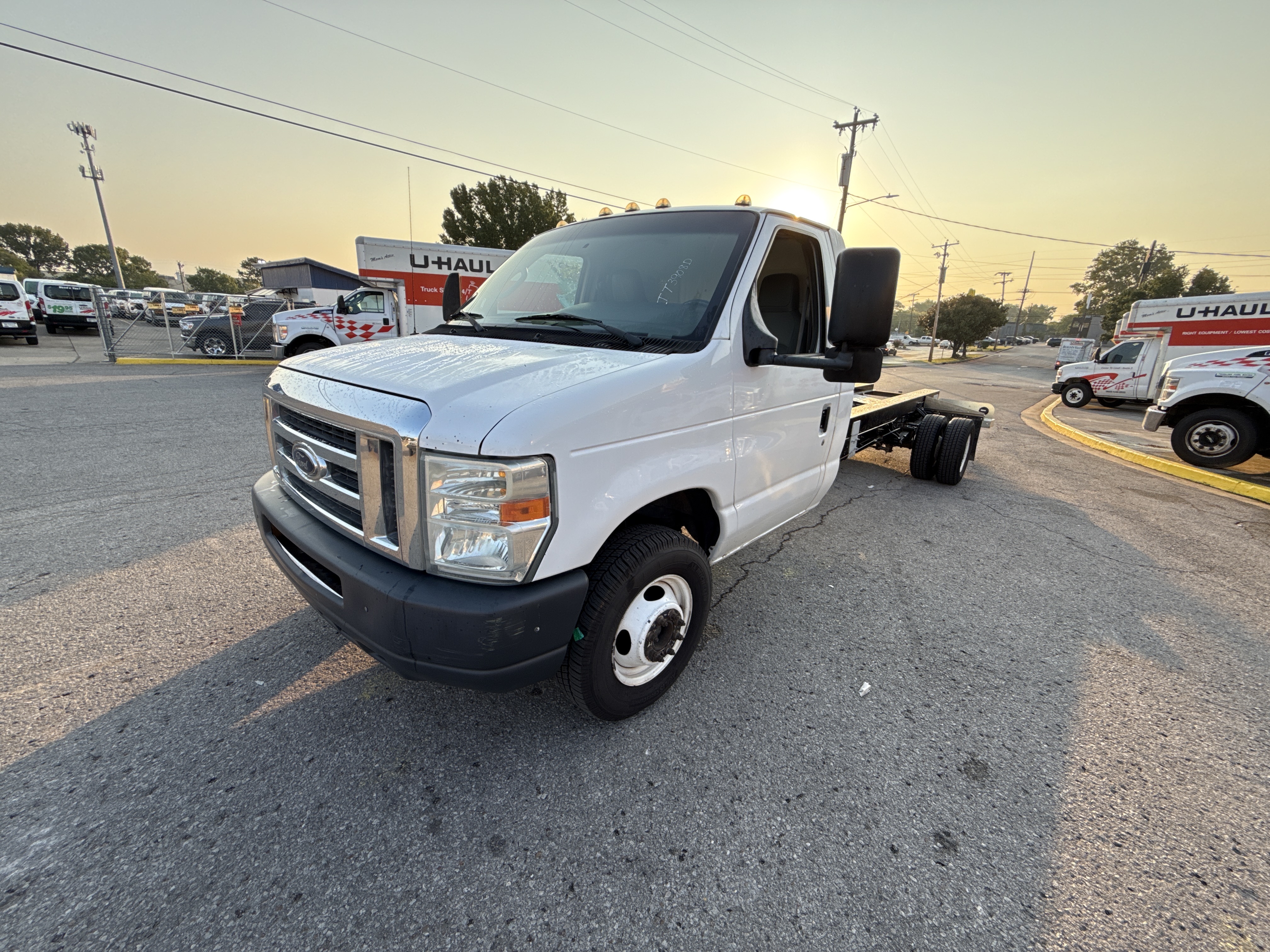 Used 2011 20 ' Cab and Chassis for sale