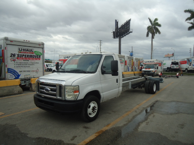 Used 2012 20 ' Cab and Chassis for sale