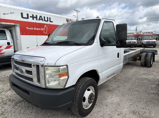 Used 2011 20 ' Cab and Chassis for sale