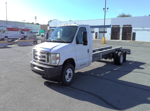 Used 2012 20 ' Cab and Chassis for sale