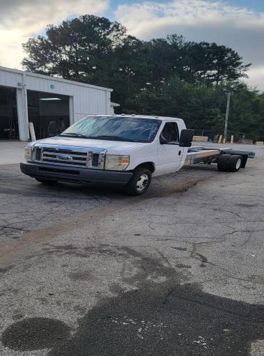 Used 2011 20 ' Cab and Chassis for sale