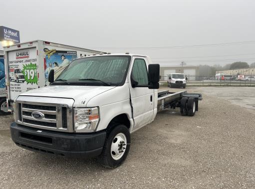 Used 2011 20 ' Cab and Chassis for sale